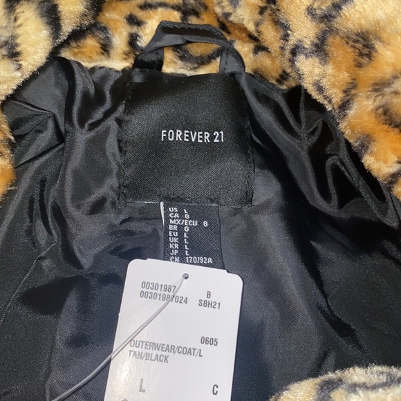 NWT Forever 21 Faux Fur Leopard Coat - Picture 6 of 7